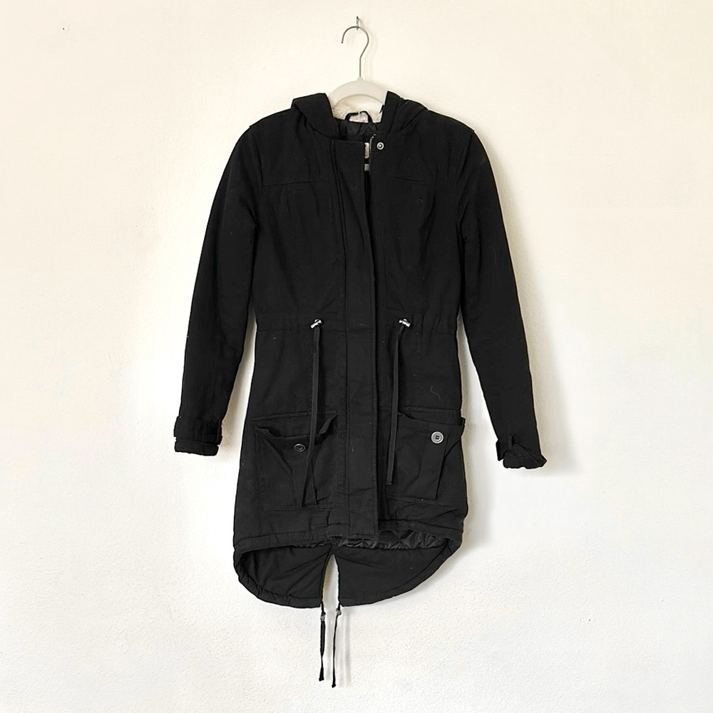 La Hearts Black Utility Jacket with Tailored Design